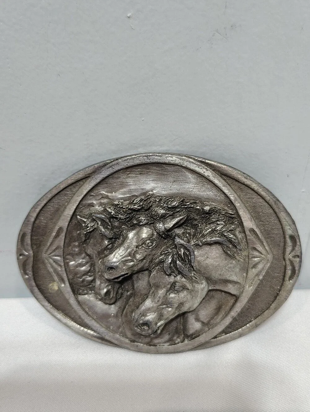 Vintage 1983 Bergamot Brass Works Pewter Belt Buckle K-146 Wild Horses 3D